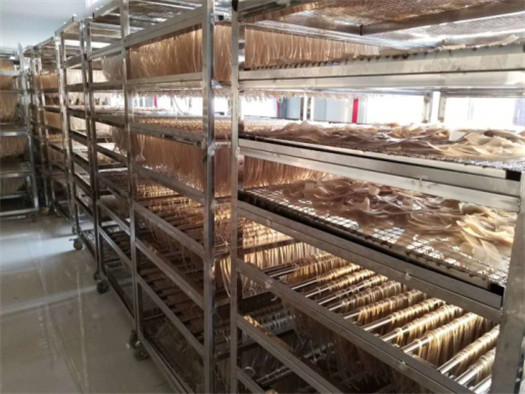 紅薯粉條機(jī)--烘干房粉條晾曬 紅薯粉條機(jī)--烘干房粉條晾曬