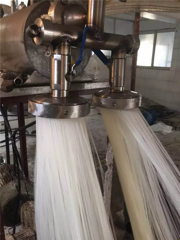 小型紅薯粉條機(jī)--擠出式粉條機(jī) 小型紅薯粉條機(jī)--擠出式粉條機(jī)