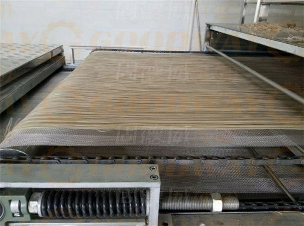 開辦紅薯粉條廠挑選粉條機設(shè)備,用戶一定要看的3個問題 開辦紅薯粉條廠挑選粉條機設(shè)備,用戶一定要看的3個問題